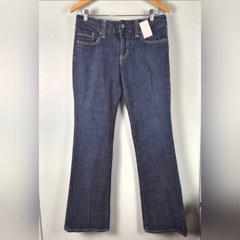 GAP Women’s Mid-Rise Stretch Capri Jeans – Blue | Size 8 Regular | Relaxed Bootc